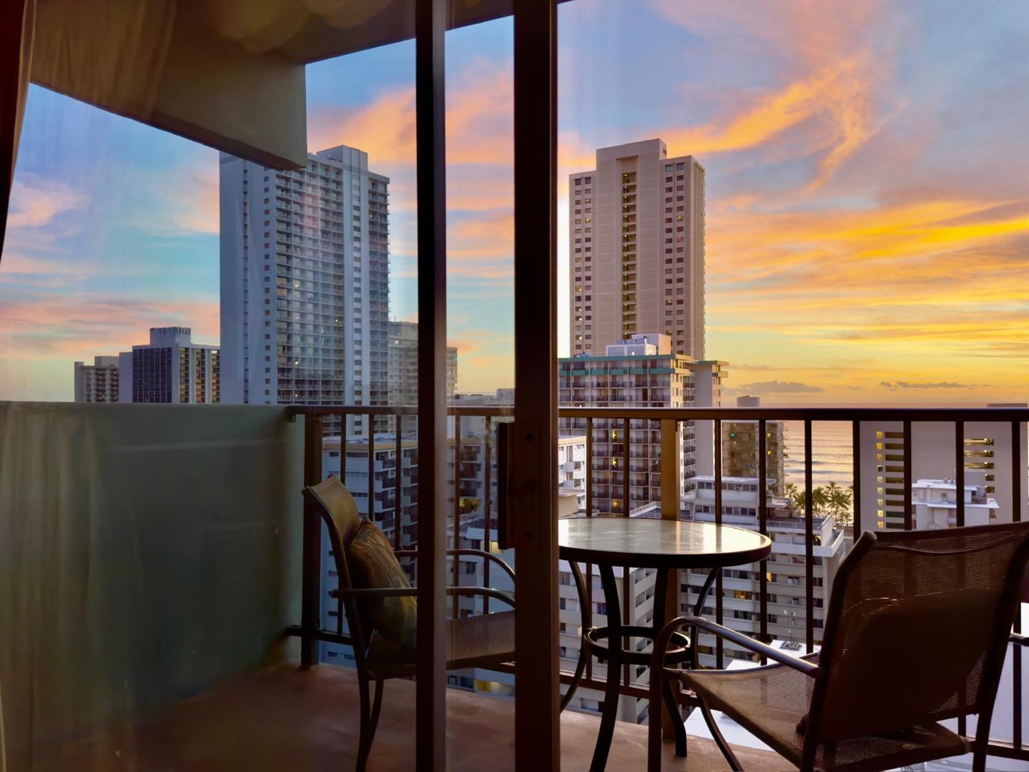 Jenny's Waikiki Apartment Honolulu