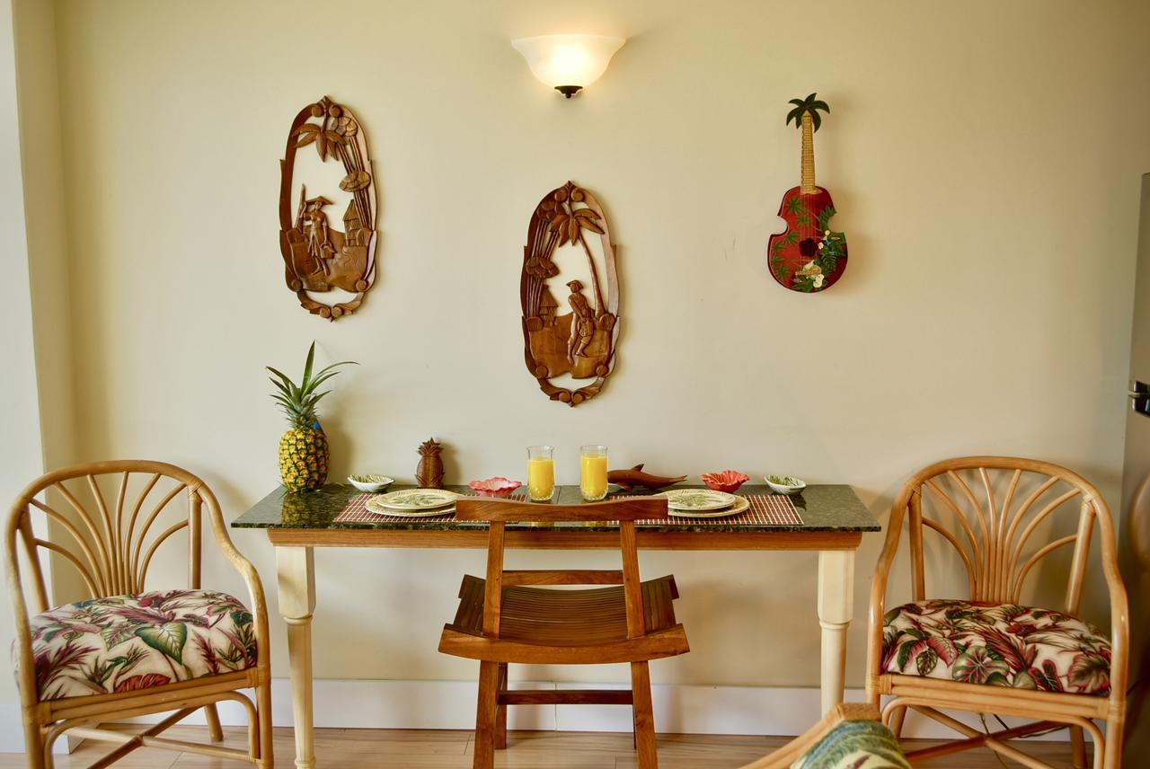 Jenny's Waikiki Apartment
